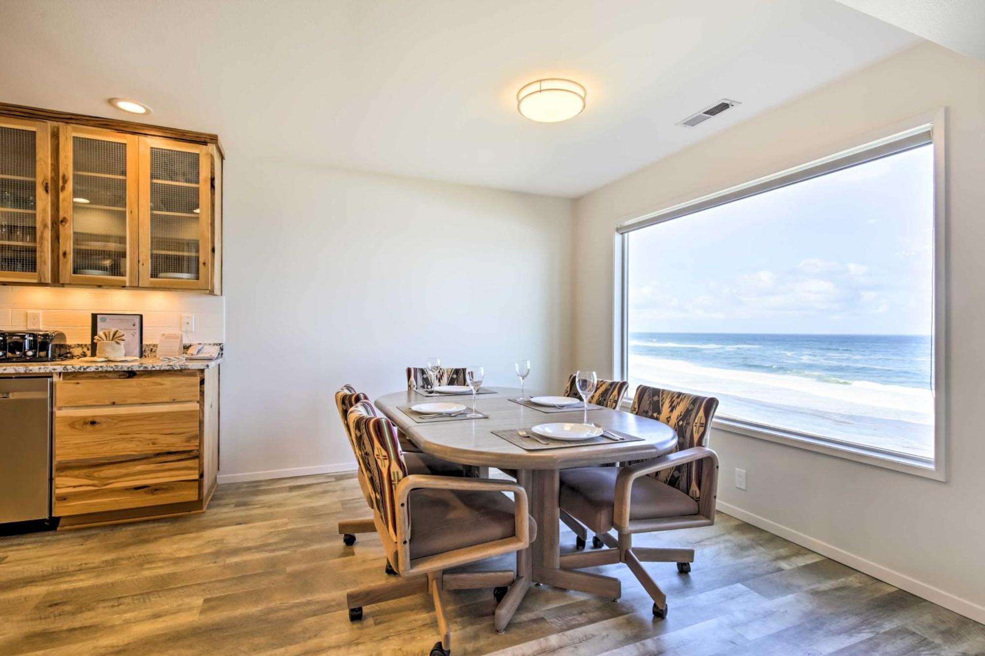 Beachfront Lincoln City Condo-Patio And Pool Access! Εξωτερικό φωτογραφία